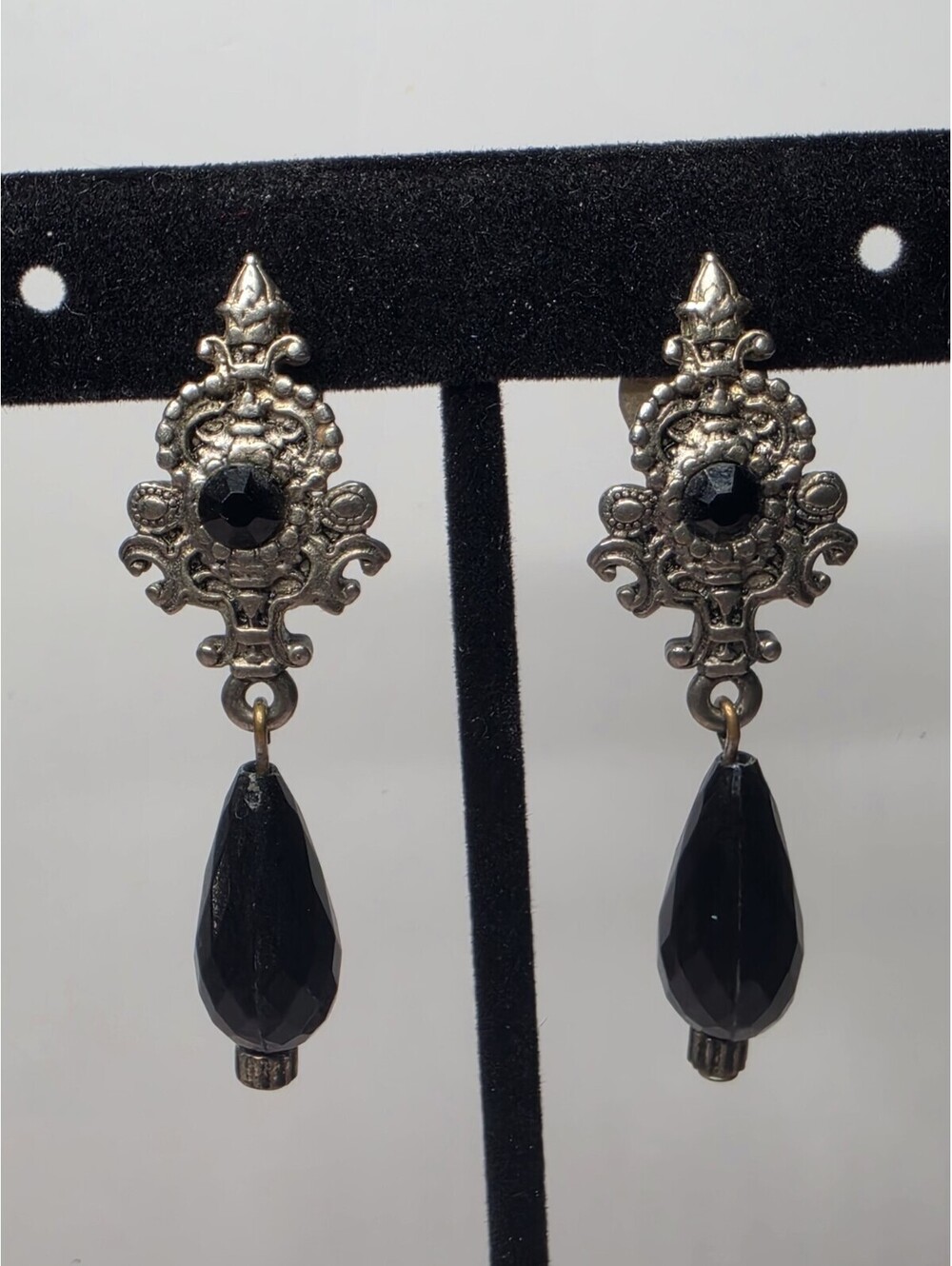 Vintage Gothic Black Glass Teardrop Dangle Earrings Silver Tone Ornate